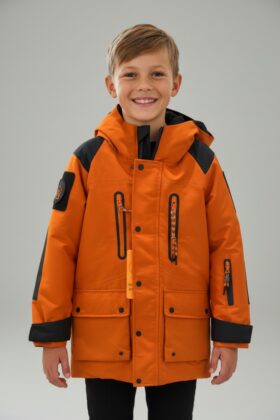 10956